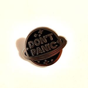 🧁 3/$30 Don't Panic Enamel Pin Hitchhiker's Guide to the Galaxy NEW